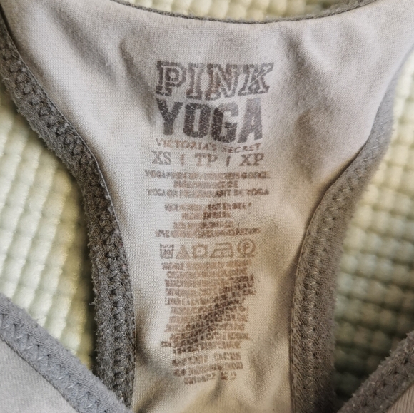 PINK Victoria Secret Yoga Sports Bra - Picture 3 of 4